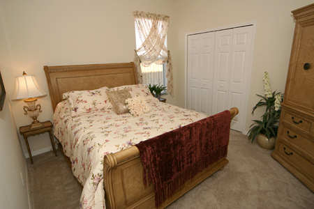Queen Bedroom 4