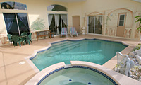Thousand Oaks - Luxury 4 Bed 3 Bath Villa