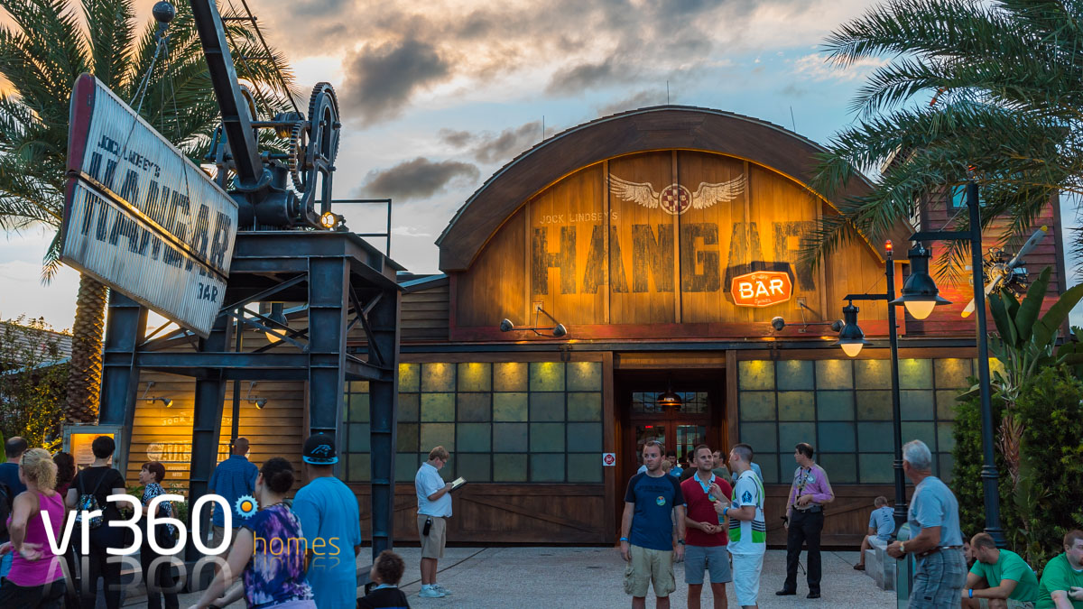 Jock Lindsey's Hangar Bar amazing themed restaurant